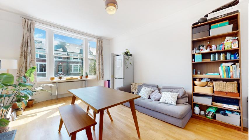 			2 Bedroom, 2 bath, 1 reception Flat			 Birchington Road, West Hampstead